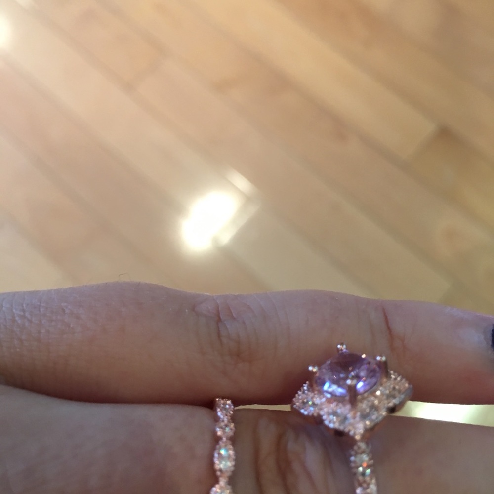 A beautiful set of rose gold rings❤️ - Picture 5 of 7